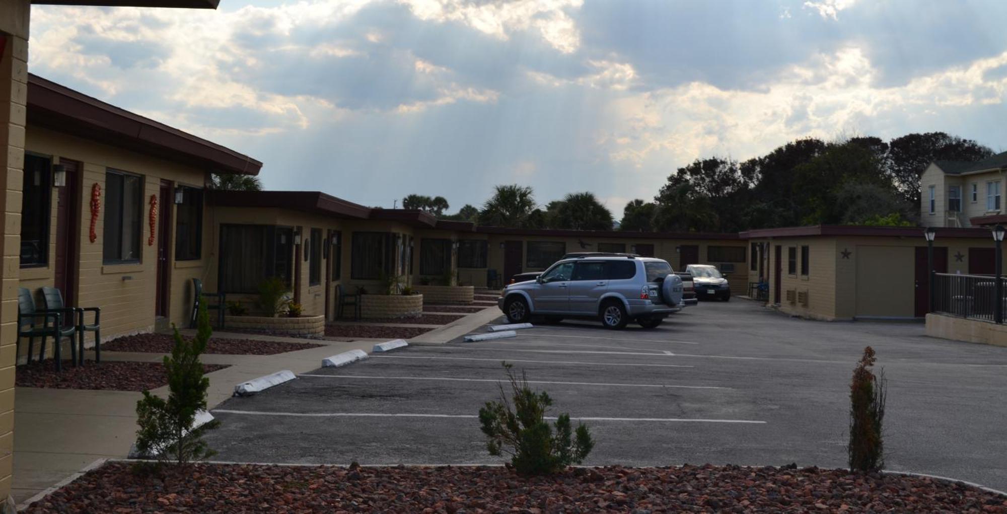 Atlantic Economy Inn Daytona Beach Buitenkant foto
