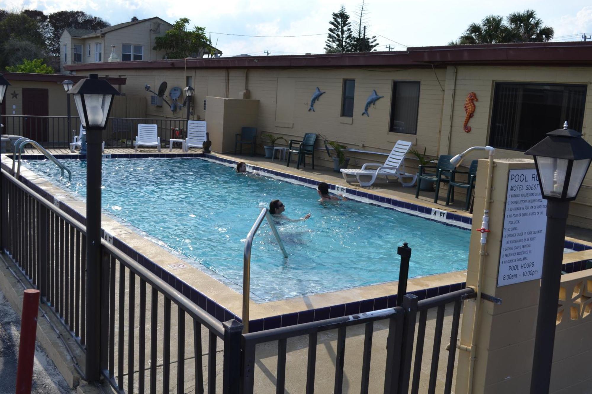 Atlantic Economy Inn Daytona Beach Buitenkant foto
